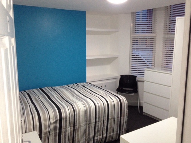 112 Adelaide Road-Room 1 Large