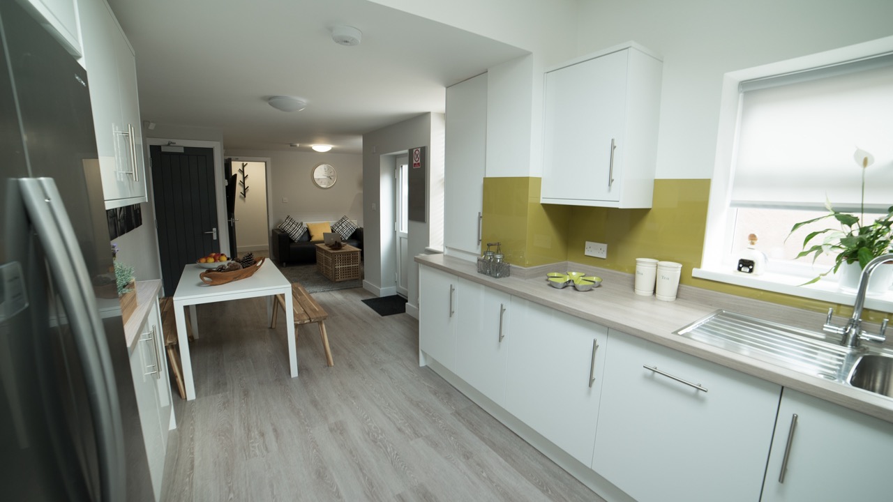 18 Empress-Kitchen inside Large