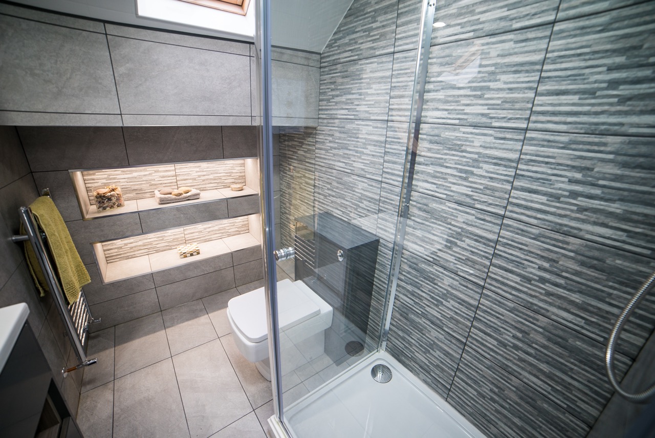 52 Empress-Second Floor bathroom a Large