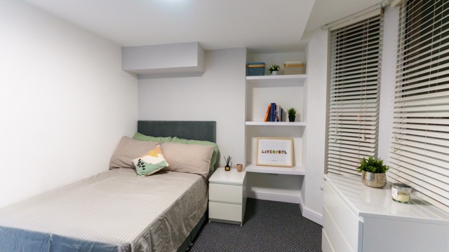 15 Connaught – Room 4 ad (1) Medium